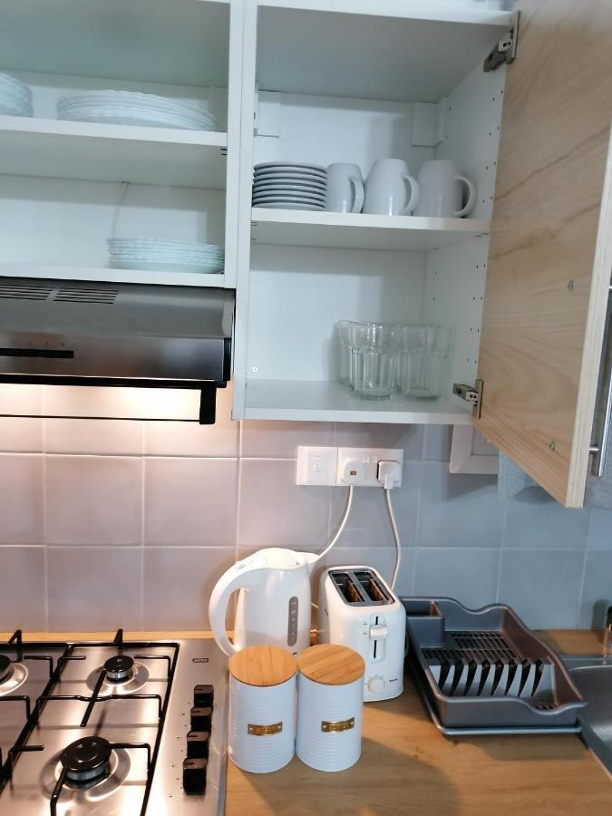 Natural Oak Studio By Emmelia Group Paphos ภายนอก รูปภาพ